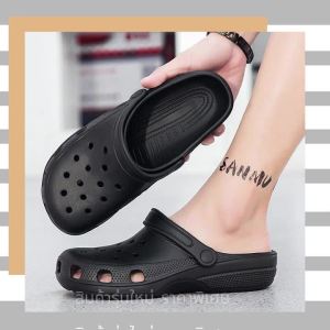 LHShoess พร้อมส่ง ทุกบ้าน รองเท้าหัวโตแฟชั่น สำหรับผู้ชาย ดีไซน์เรียบง่าย แมทช์ได้ทุกโอกาส หัวโตแบบบาง ยางนิ่ม เบา ใส่สบาย กันน้ำ กันลื่น ระบายอากาศได้ดี มีมา 2 สี กดด่วนนน