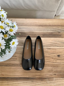 Retro round Toe Slip-On Soft Bottom Bean Shoes Womens 2025 New Autumn Winter Low Cut Pump Flat Bottom Single Shoes