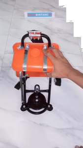 Rangka dudukan mesin potong rumput 2 tak