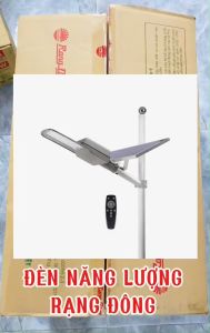 [Chính hãng] Đèn đường năng lượng mặt trời RẠNG ĐÔNG CSD05.SL.RF 200W lắp sân vườn trụ cổng