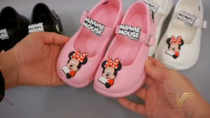 VIDVIEW รองเท้าคัชชูเด็ก Opta MN164 สำหรับเด็ก ลายมินนี่เม้าส์ ลิขสิทธิ์แท้ เบอร์ 25-30 เนื้อยาง