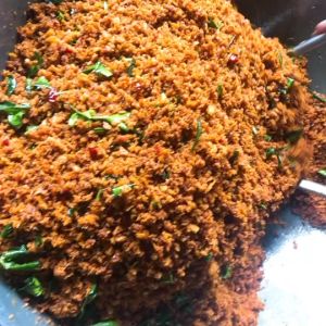 น้ำพริกปลาดูกฟูคั่วกลิ้ง กระปุก 100 ก. ฝาสูญญากาศ เก็บ 2 เดือน