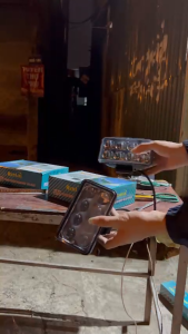 Đèn led trợ sáng Runlai 8 bóng. Đèn trợ snags dùng cho ô tô xe tải dùng chung điện 12v và 24v (1 chiếc)