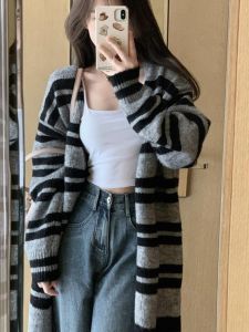 Áo Len Cardigan Dệt Kim Dài Tay Kẻ Sọc Phong Cách Hàn Quốc Cổ Chữ V Dáng Rộng Thời Trang Thu Đông Cho Nữ