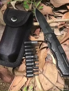 มีดพับ มีดอเนกประสงค์16 in1 พร้อมไขควง9ชนิด ใช้สำหรับเดินป่าเก็บในบ้านรถ แข็งแรงทนทาน สวยงาม ใช้สำหรับเดินป่าเก็บในบ้านรถ แข็งแรงทนทาน สวยงาม