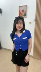 6232 Meilin Two Tones Button Collar Knit Crop Top | Atasan Wanita Crop