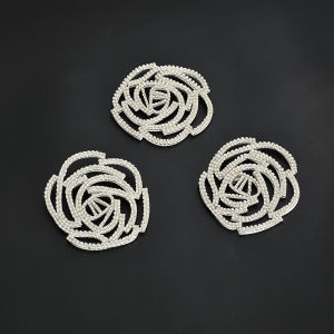Korean Style Tea Rose Embroidered Patch DIY Sewing Material for Suit Dress Decoration Hand Sewn Patch Hat Decor