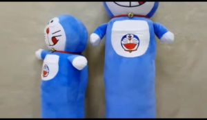 Boneka Guling Polos Karakter Doraemon L