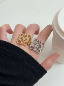 Luxurious Hollow out Square Diamond Embedded Ring for Women Heavy Workmanship Unique Design Fashionable Jewelry Accessory