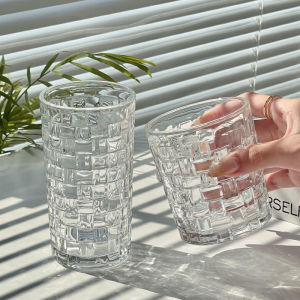 แก้วแบบนูนหวายแก้วดื่มน้ำชาดื่มกาแฟสำหรับผู้หญิงใช้ในบ้านเบียร์ไอเดียสร้างสรรค์ที่นิยมในโลกออนไลน์ออกแบบสไตล์ INS