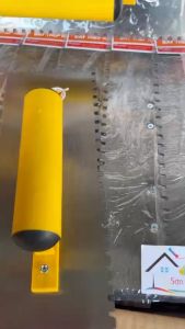 Bay Răng Cưa 2 Cạnh Việt Mỹ 30x11cm..Để thi công keo dán gạch hồ vữa xây tô tạo rãnh hoặc trang trí.