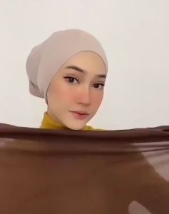 Syal Panjang Berkualitas Tinggi: Pilihan Hijab Pashmina Panjang