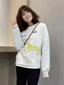 เสื้อสเวตเตอร์คอกลมแขนยาวลายการ์ตูนสไตล์ญี่ปุ่นสำหรับผู้หญิงในฤดูใบไม้ร่วงปี 2023 เสื้อคลุมกันหนาวแบบลำลองสบายๆ