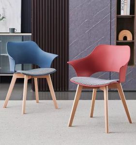 Scandinavian Plastic Chair Modern Household Solid Wood Dining Chair Armrest Creative Backrest Office Reception Casual Negotiation Desk Chair