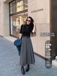 เสื้อยืดคอกลมแขนสั้นทรงสลิมฟิตสำหรับผู้หญิง ฤดูใบไม้ผลิและฤดูใบไม้ร่วง เสื้อชั้นในแบบเข้ารูป เสื้อผ้าทำงานสไตล์เรียบง่าย