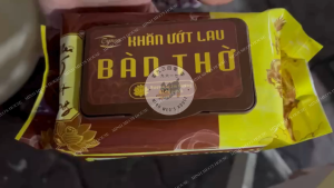 Thùng khăn ướt lau bàn thờ (40 tờ/gói) Tynon hương trầm hương (30 gói/thùng)
