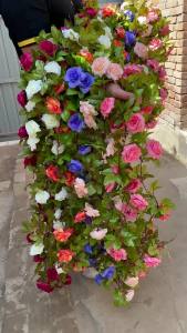 Dây hoa hồng nhân tạo dây hoa giả che ống điều hòa trang trí trần phòng khách cây nhựa xoắn