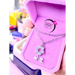 dây chuyền đính đá trông suốt tinh khôi