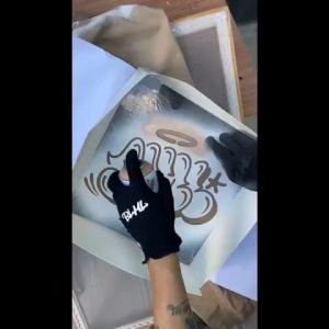 BLML Bubble Bombing Custom Spray Paint - FRUIT OF THE LOOM 2XL - 200ml