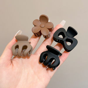 PINK EMPRESS | Small Pumpkin-Shaped Hair Clip for Half-Up Styles