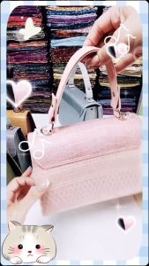 กระเป๋าผ้าไทย ทรงกล่อง 10 นิ้ว ลายพรพิมล พร้อมสาย อะไหล่เงิน