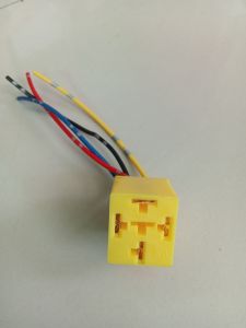 SOKET RELAY KUNING KAKI 4