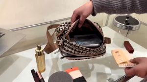 [BISA COD] b8029  free paper bag tas selempang wanita import fashion tas bahu wanita tas slingbag tas hand bag cantik dan terkiniian best seller Tas Bahu Pu Leather - Lazada