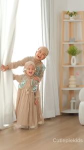 Jelita Kids Dress Set Hijab: Gamis Anak Perempuan Usia 4-8 Tahun