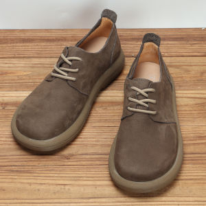 รองเท้าหนังสวมใส่สบายสำหรับผู้ชาย ฤดูร้อน รองเท้าหนังแท้หัวกว้าง พื้นนุ่ม ดีไซน์ย้อนยุค รองเท้าลำลองแบบบาง รองเท้าหนังส่วนบน