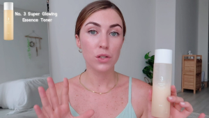 numbuzin No.3 Toner | Super Glowing Essence Toner | ผิวเปล่งปลั่ง รูขุมขนเล็ก ผิวกระชับ เนื้อผิว ชุ่มชื้น | ส่วนผสมที่ผ่านการหมัก ไนอาซินาไมด์ กาแลคโตไมซีส | 6.76 ออนซ์