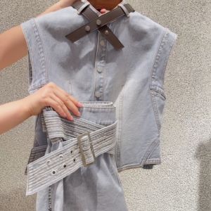 VKSOD | ชุดเดนิมสไตล์ย้อนยุคสไตล์อเมริกันสำหรับผู้หญิง ชุดกระโปรงสั้นทรงตรงเอวสูง ชุดเสื้อแขนกุด ชุดแฟชั่นฤดูร้อน