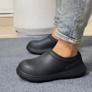 รองเท้าเชฟผู้ชายสีดำ กันน้ำ-กันคราบสกปรก แบบสลิปออน Upper EVA+พื้นยางนุ่ม ใส่สบายทั้งวันทำงานครัว