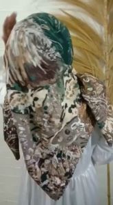 Sublime Printing Kerudung Segi Empat VOAL castual Motif Kupu2 Hijau Botol Terbaru