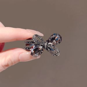 Elegant Butterfly Knot Hair Clip Diamond Side Duckbill Clip Perky Forehead Hair Accessories Hollow out Design Fashionable Hairpins