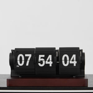 Wooden Flip Clock with Seconds Display Automatic Page Turning Timer Home Decorative Item Full of Technological Sense for Gift