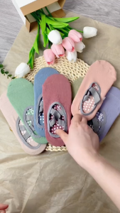 Tất tập yoga chống trượt chuyên nghiệp cho nữ chất liệu co giãn thoáng khí