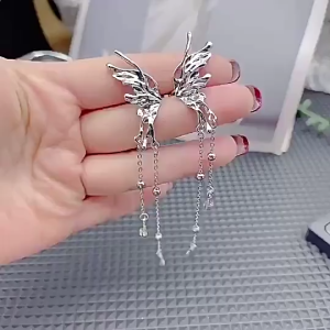 Metal ButterflyTassel Clip Earring Fashion Jewelry Gift Angel Ear Bone Clip Earring New Trendy Light Luxury Earrings Accessories