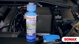 Dung dịch vệ sinh và làm trong kính lái đậm đặc 1:100 Sonax 271141 250ml - rửa đèn pha XENON đèn Plastic tẩy vết côn trùng các hạt nano làm trong kính bảo vệ kính không tạo vết sau khi gạt nước - Dmall247