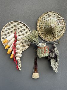 Rustic Bamboo Woven Decorative Items Realistic Farm Tools Restaurant Props Vintage Hanging Pendants Grass Shoes Fish Basket