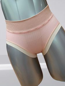 032/035/0525 Celana Dalam Wanita (No Label) Size XL XXL Bahan Lembut Tanpa Jahitan Samping