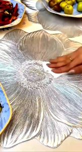 Tấm Lót Bàn Ăn PVC Hình Hoa Sang Trọng – Lót Bình Hoa Đĩa Ăn Chống Trượt Decor Bàn Tiệc