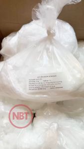 Xút vẩy 99% natri hy droxit (gói 01 kg) tẩy rữa nhà vệ sinh thông cống phôi xà phòng