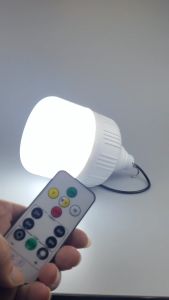 หลอดไฟพลังงานแสงอาทิตย์ 100W 200W 300W หลอดไฟถนนพลังงานแสงอาทิตย์  หลอดไฟ LED สปอตไลท์กันน้ำ  หลอดไฟเบียบพลังงานแสงอาทิตย์  หลอดไฟแบตเตอรี่พลังงานแสงอาทิตย์