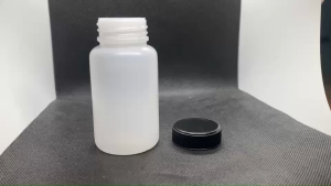 ขวด 135 มล. (12 ใบ) พลาสติก กลม+จุก+ ฝา (GW.=0.320 Kg.)