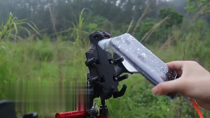 MallMainan-C1376 Sarung HP Transparan Anti Air Universal / Sarung Handphone Tahan Air / Tas HP Motor