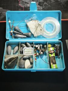 กล่องอุปกรณ์ตกปลาญี่ปุ่นมือสอง พร้อมของในกล่อง