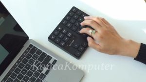 BEESCLOVER Keypad Numerik Multimedia Wireless 2.4GHz 35 Buttons - R57