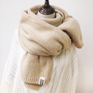 KHĂN CHOÀNG CỔ LEN NAM NỮ VINTAGE KHĂN LEN QUÀNG CỔ NAM NỮ MỀM MỊN DÀY CỰC ẤM ĐÍNH KÈM QUẢ DỨA BECO CHARM