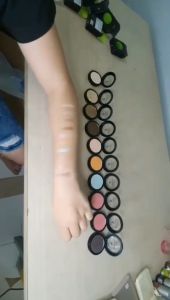 [Hoàn tiền] MUA 1 TẶNG 5 – Phấn mắt lì nhũ lấp lánh cao cấp  Hàn Quốc Five Back Triple Eyeshadow 3g chọn màu tặng 5 miếng Mặt nạ cấp ẩm tinh chất nha đam Hàn Quốc Farmstay Real Aloevera Essence Mask 23ml