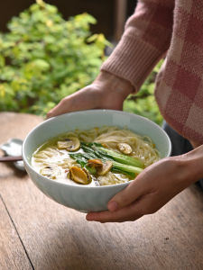 Large 8-Inch Porcelain Soup Bowl with Wave Pattern Thickened Ceramic Noodle Bowl Pure Color Salad Bowl Traditional Chinese Style